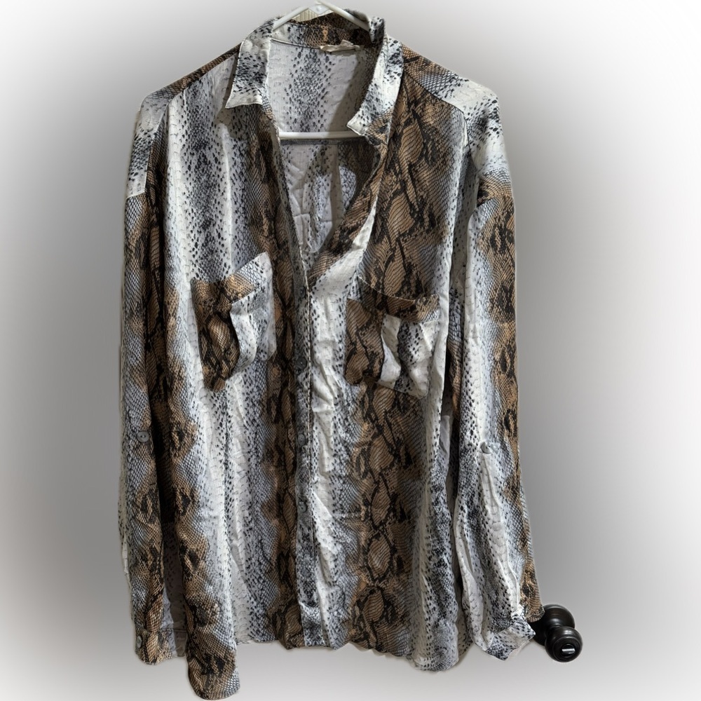 Entro Snakeskin Pattern Top in Brown and Black